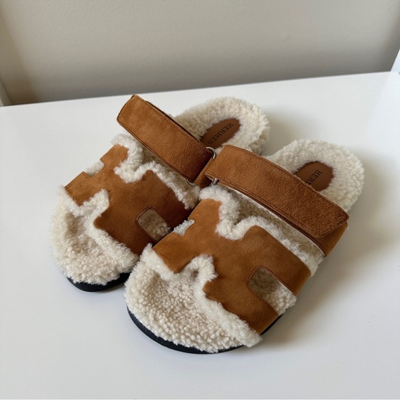 Hermes Chypre Sandal in 35.5 - Picture 1 of 4